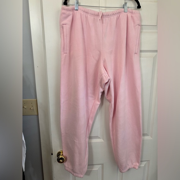 SKIMS Pants - SKIMS XL pink joggers